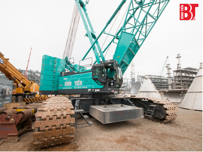 Bình Tiến Crane cho thuê thiết bị nâng hạ tại nhà máy Lọc dầu Nghi Sơn